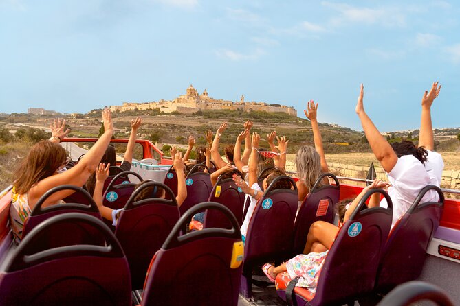 1-Day Hop-On Hop-Off Bus + Harbour Cruise Ticket - What the bus commentary and Wi-Fi mean in practice