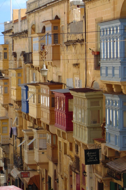 3 cities: Private Insider Walking Tour with Licensed Guide - What the private format is really worth