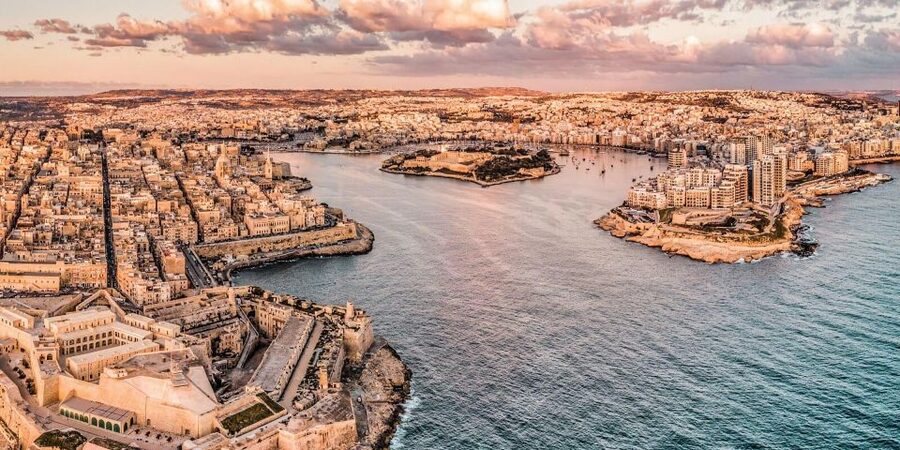 Afternoon Harbours Cruise with Guide and Roundtrip Transfers - Seeing Valletta from the water
