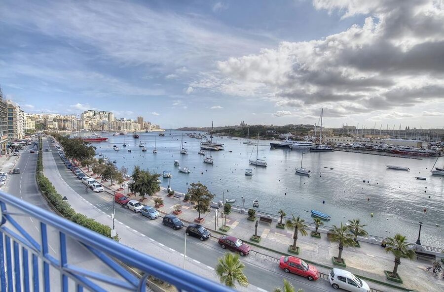 Afternoon Harbours Cruise with Guide and Roundtrip Transfers - Hotel pickup, traffic, and the real afternoon schedule
