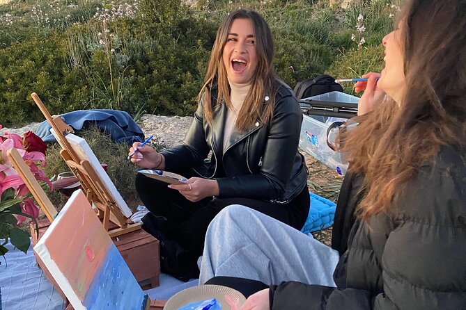 Art Experience with Wine - The hosts and the personal touch