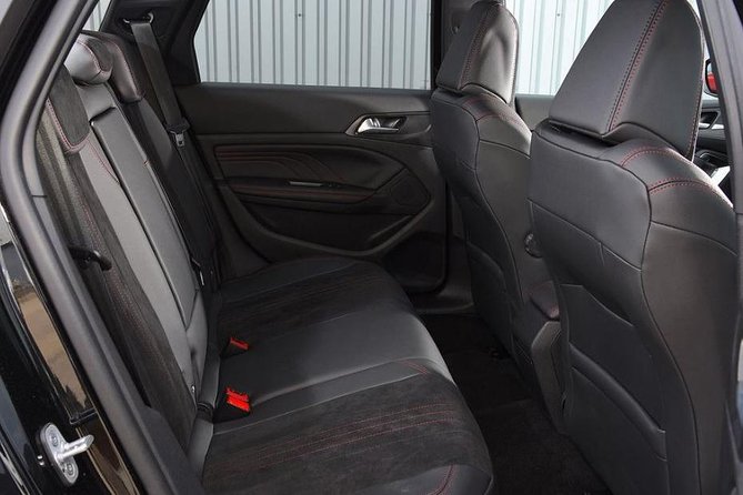 Cab from Valletta /St. Julians /Sliema / Gzira to Malta Airport - Who this Malta airport transfer suits best