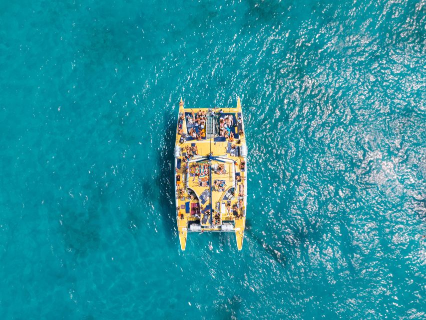 Comino: Blue Lagoon Catamaran Cruise with Lunch and Open Bar - A seven-hour day from Sliema to Comino