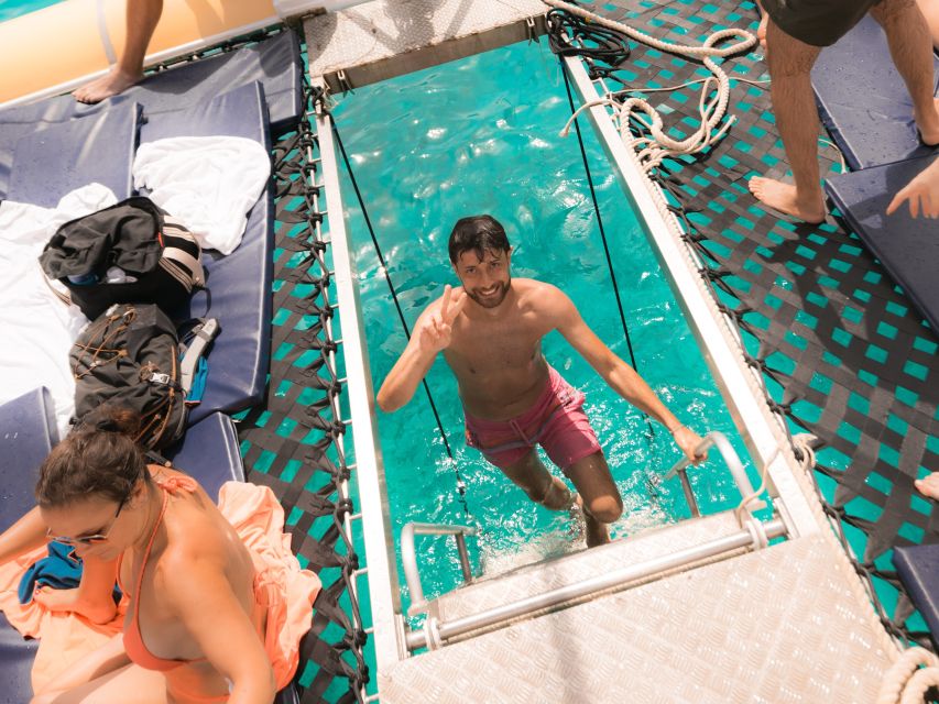 Comino: Blue Lagoon Catamaran Cruise with Lunch and Open Bar - Blue Lagoon without squeezing onto the beach