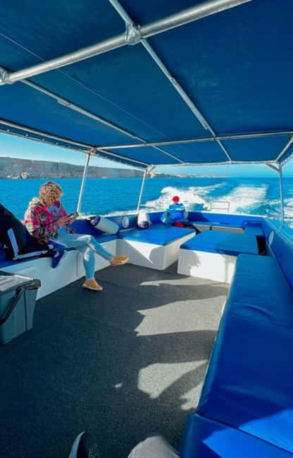 Comino & Gozo: Blue & Crystal Lagoons Cruise with Sea Caves - Santa Marija Bay is the quieter final swim