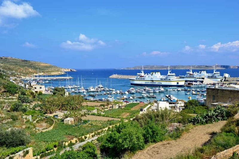 Comino & Gozo: Blue & Crystal Lagoons Cruise with Sea Caves - What the crew and boat add