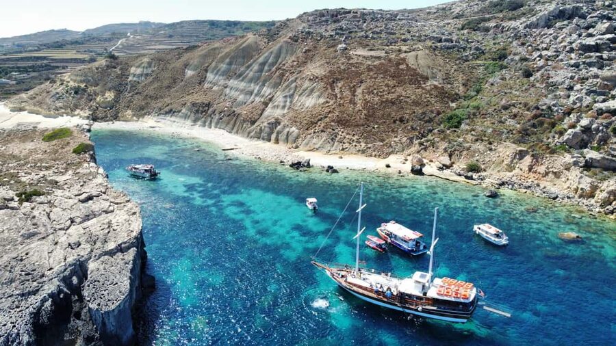 Comino Island , Blue lagoon, Crystal Lagoon & Gozo & Caves - Sailing past Comino’s caves and Elephant Rock