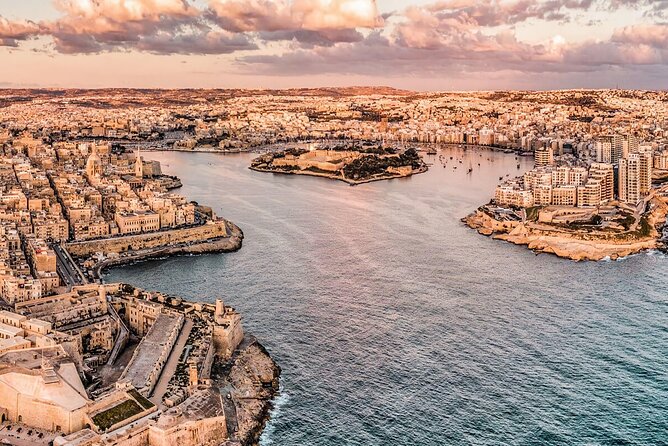 Cruise around Malta's Harbours and Creeks from Sliema - Valletta and Floriana from the water