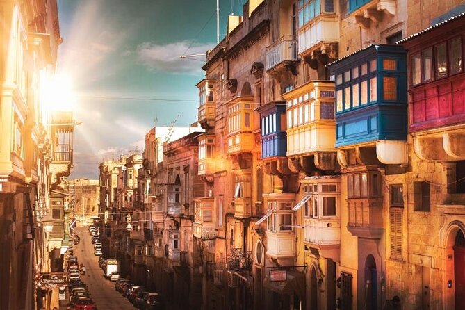 Discover Valletta Private Walking Tour - Insider Tour - St. George Square and the Grand Master’s Palace