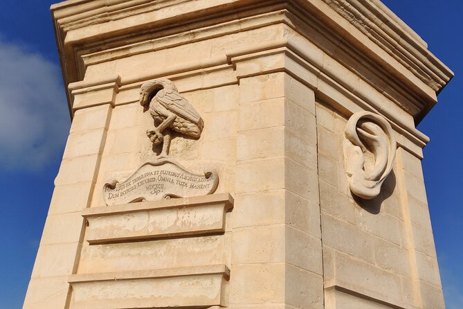 Exploring Marsaxlokk, Blue Grotto and Malta best sights! - Hagar Qim and Mnajdra’s prehistoric stones