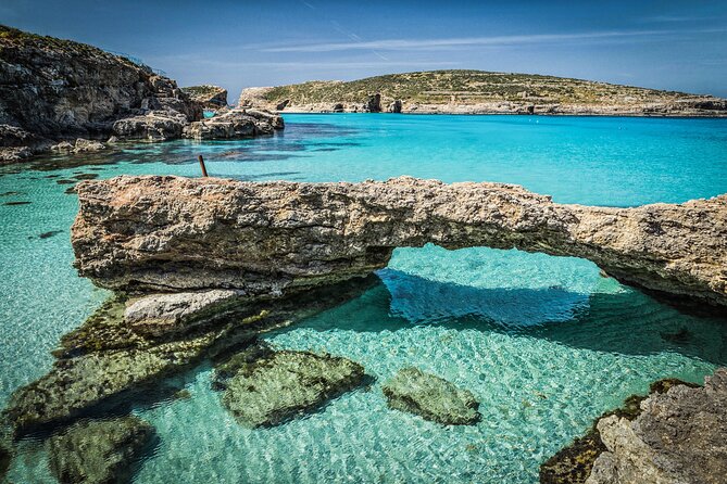 Fernandes Cruise to Blue Lagoon in Comino and Gozo - The morning sail from Malta