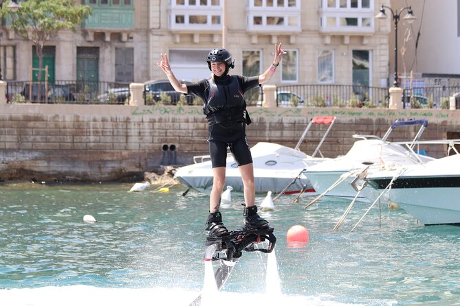 Flyboard Full Flight (30min) - The land lesson makes the first attempt easier