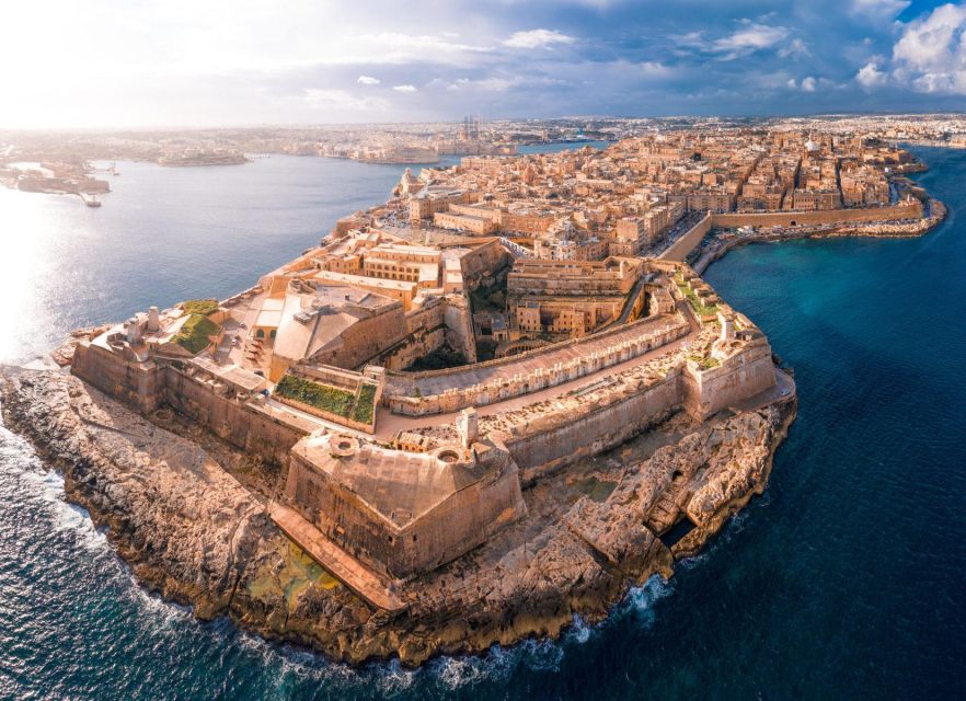 From Sliema: Cruise Around Malta's Harbours & Creeks - Finding the best seat and handling the sun