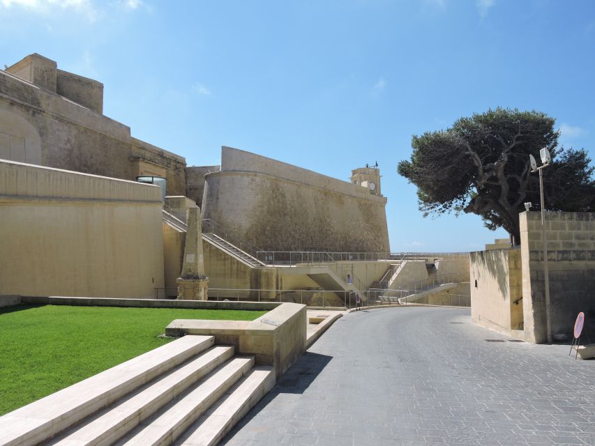 From Sliema: Gozo, Comino and Blue Lagoon Cruise - Qala Belvedere offers the quick photo stop