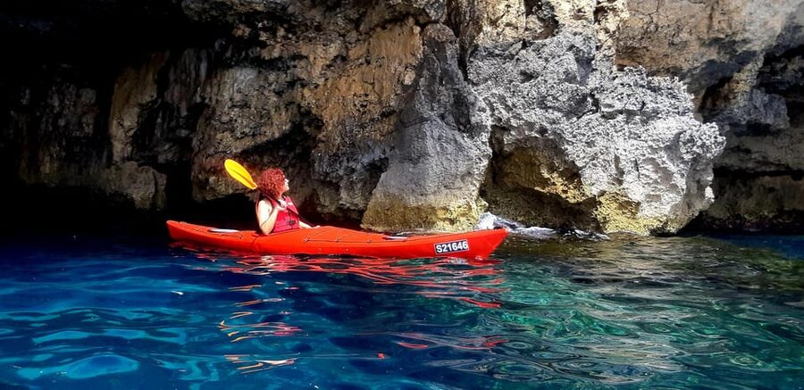 Gozo: Comino and Blue Lagoon Guided Kayaking Adventure - The 30-minute swim stop