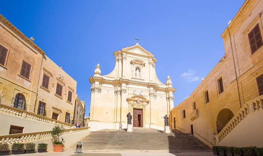 Gozo Day Pass Ferry and Hop-on Hop-off buses with audio Tour - How much can you really see in seven hours?