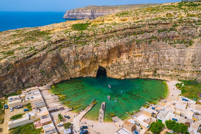 Gozo Guided Day Trip Incl. Ggantija Temples and Lunch - Victoria and the Citadel: Gozo’s historic center