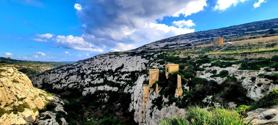 Gozo Unveiled: Guided Hiking in Gozo - South East - The pumping station and the Hole in the Wall