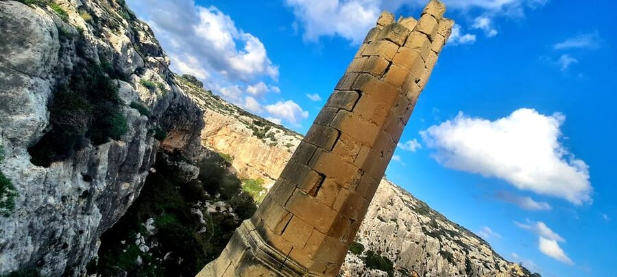 Gozo Unveiled: Guided Hiking in Gozo - South East - Walking into Mgarr ix-Xini Valley