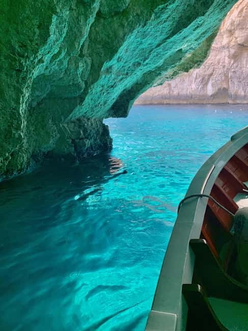 Malta: 5 hr Vintage Bus Tour - Mdina & Blue Grotto inc. food - Who should book this Malta outing?