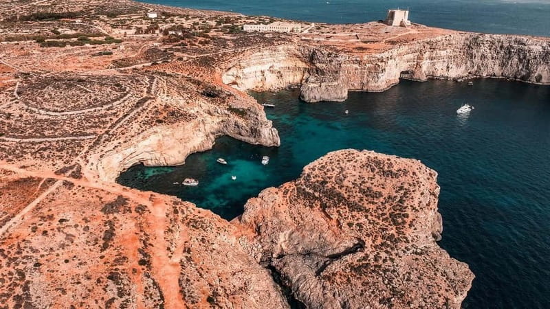 Malta: Around Comino Boat Trip with Gozo Guided Jeep Tour - Lunch at Mariblu or on the boat