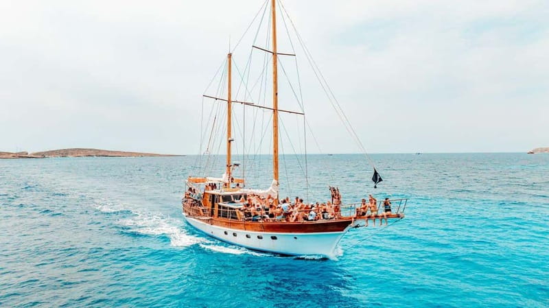 Malta: Around Comino Boat Trip with Gozo Guided Jeep Tour - Pickup, ferry crossing, and the first handoff