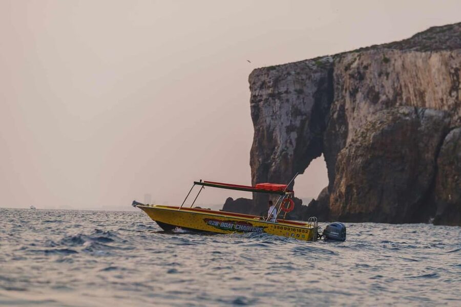 Malta: Blue Lagoon, Caves & around Comino Private Speedboat - What the skipper adds to the day