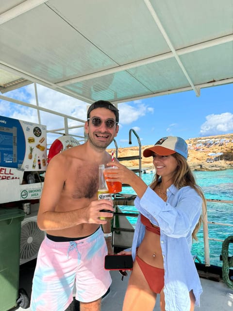 Malta: Comino, Blue Lagoon, Crystal Lagoon & Caves Cruise - Staying onboard or walking onto Comino