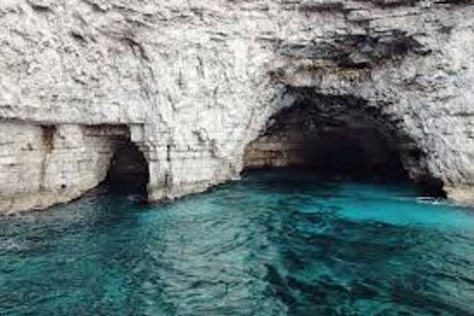 Malta: Comino Cruise and Jeep Tour with lunch and Transport - Why this Malta combination tour works
