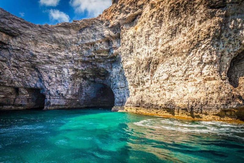 Malta: Comino, Gozo, Blue & Crystal Lagoon, and Caves Cruise - Finding the dock at Ċirkewwa