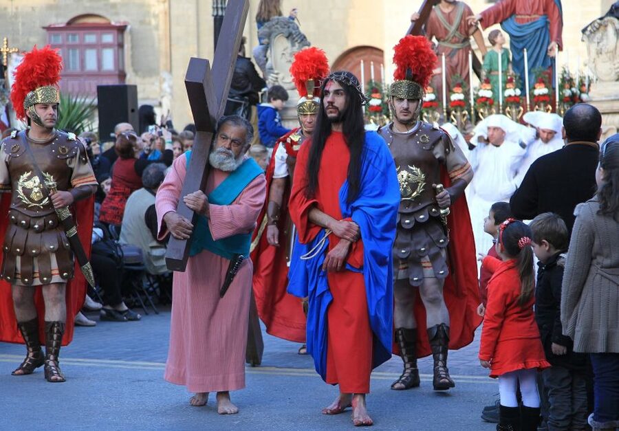 Malta: Good Friday Afternoon Procession with Transportation - What you see during the procession