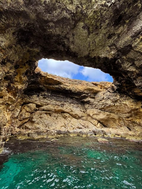 Malta: Gozo Comino and Blue Lagoon Boat Tour with Swim Stop - Mellieħa Bay to Comino’s northern coast