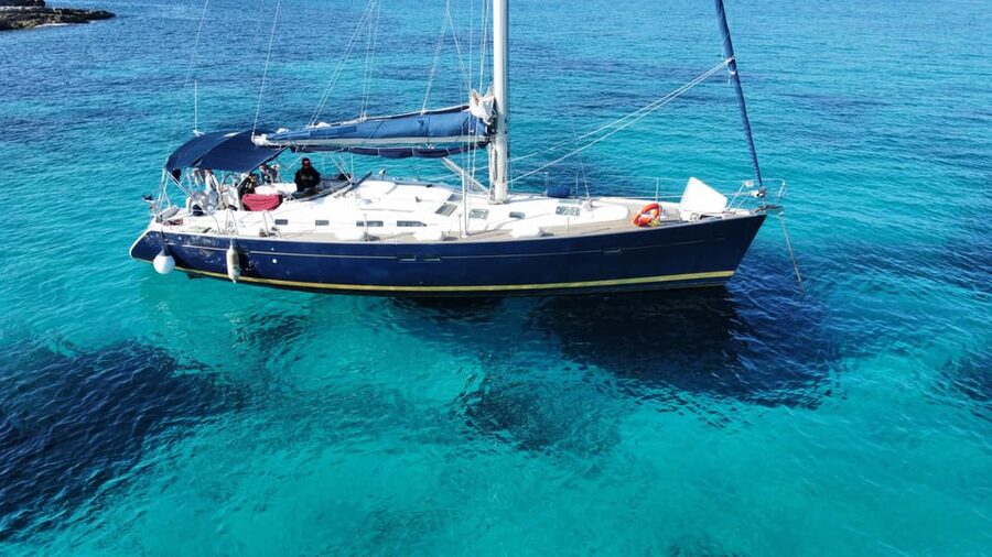 Malta Gozo Comino: Full Day Sailing Charter - A full day on a private sailboat