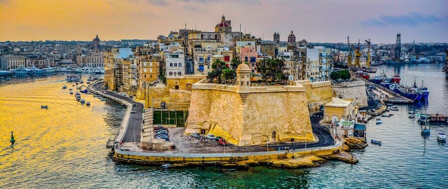 Malta, Gozo & Comino Private Sightseeing Tour with Pickup - What the drivers add to the day
