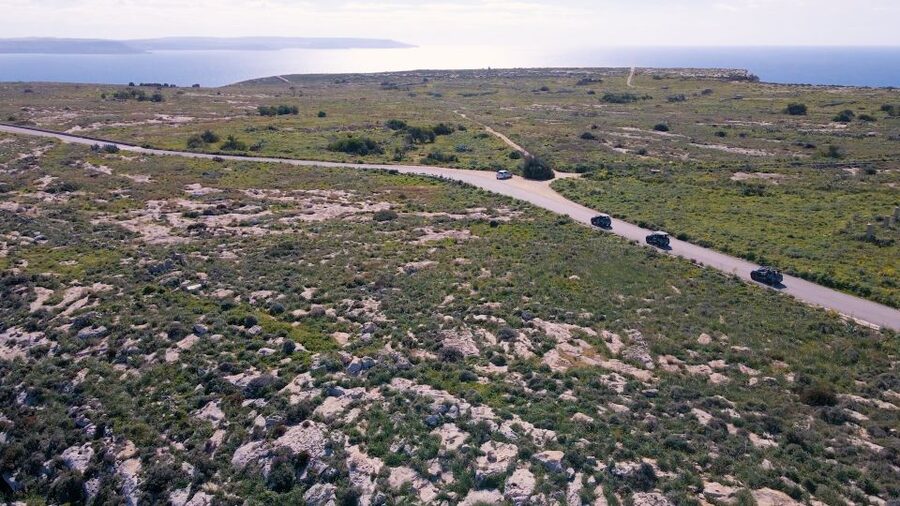 Malta: Gozo Private Chauffeured E-Jeep Tour with Ferry - Meeting your chauffeur and setting the route