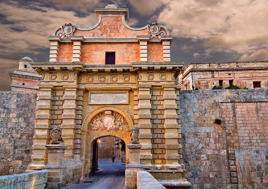 Malta: Highlights of Malta & Mdina Full Day Tour with Lunch - Ta’ Qali Craft Village and local souvenirs