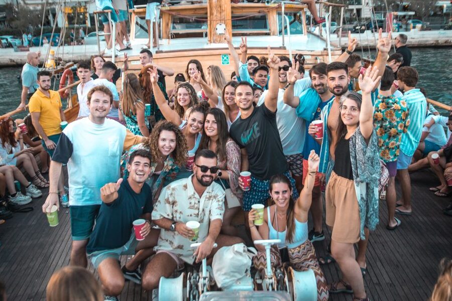 Malta: Lazy Pirate Boat Party with Drinks & Food - Sailing along Malta’s coast at sunset