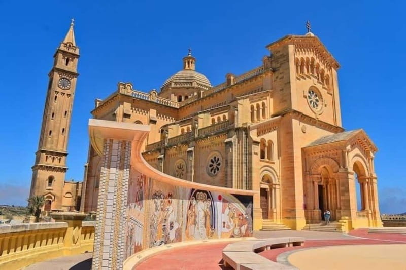 Malta: Private Jeep Tour of Gozo with Lunch - Key points to know before booking