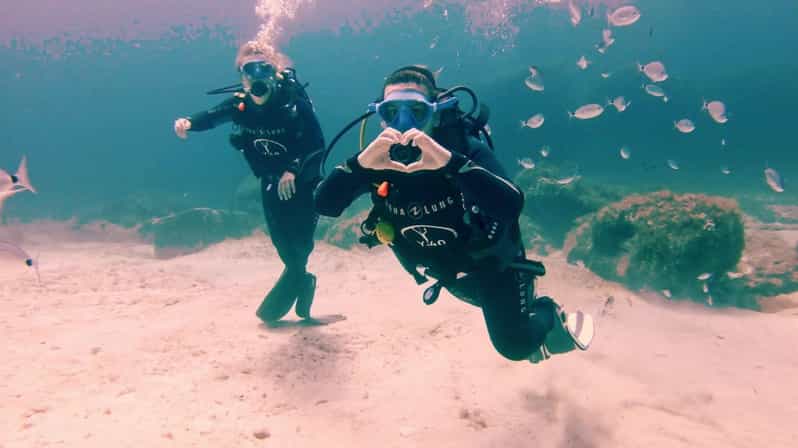 Malta, Scuba diving with instructor - The 45-minute safety briefing in Bugibba