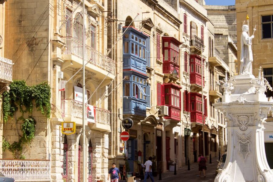 Malta: Vintage Bus Ride through the Three Cities - Vittoriosa and the maritime side of the story
