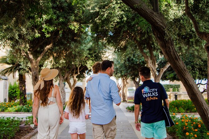 Malta: Walking Tour + Hop-on Hop-off Bus Tour + Boat Tour - Choosing the bus for Manoel Island and Lazzaretto
