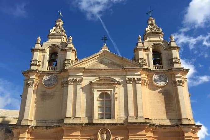 Mdina and Rabat Insider's Tour - Entering Mdina through the gate at 3 pm