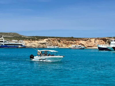 1:00pm Speedboat round Comino Caves 2h Blue Lagoon