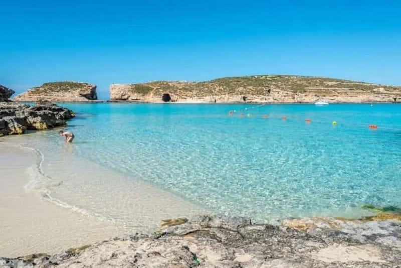 Mellieha: 1:00pm Speedboat round Comino Caves 2h Blue Lagoon - What to bring for a wet, sunny ride