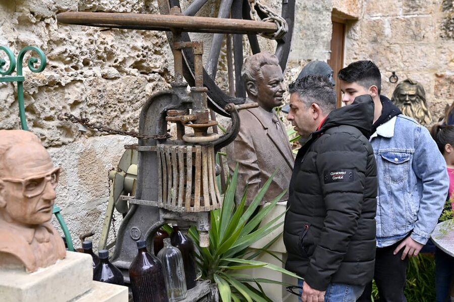 Mosta: City Highlights Tour with Buffet Lunch - The Markiz Mallia Tabone Farmhouse