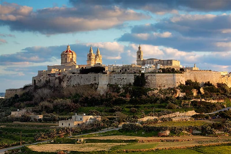 Mosta, Crafts Village, Mdina & Valletta Full-Day inc Platter - One day, four sides of Malta