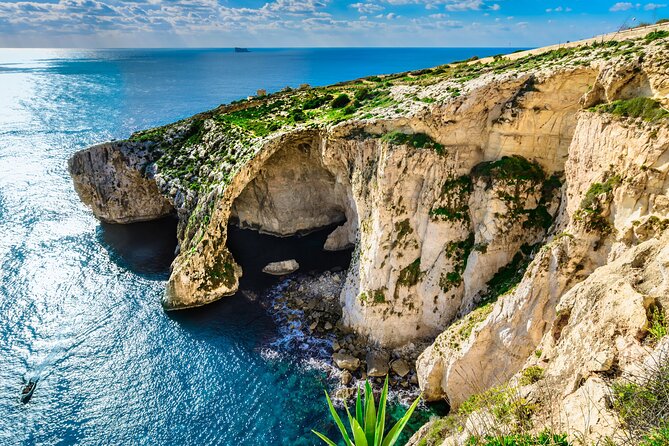 Prehistoric Temples and Highlights of the South Full-Day Tour - Għar Dalam, Malta’s oldest prehistoric site