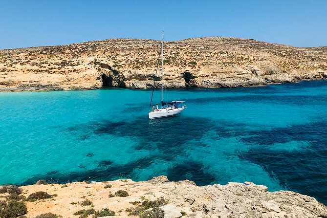 Private Boat Charter to Comino Blue Lagoon - The skipper makes the difference