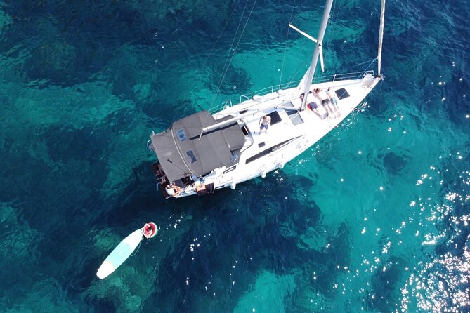 Private Day Charter on Amazing Mowgli - Comfort aboard a sailing yacht