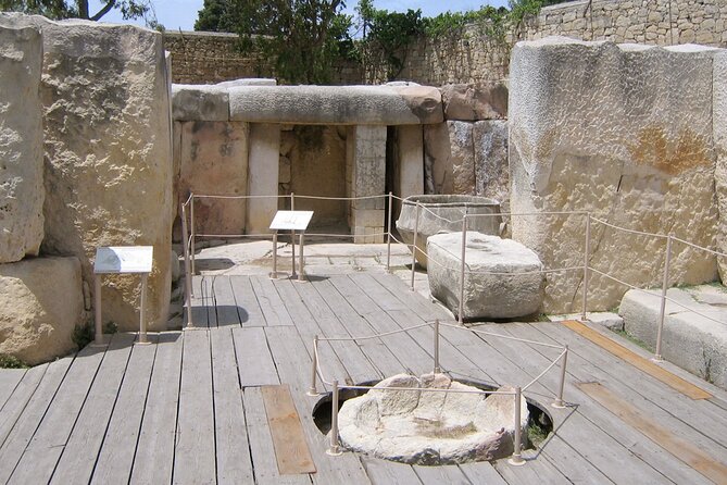 Private Tour in Malta Prehistoric Temples & Mdina - Ħaġar Qim, a temple above the sea